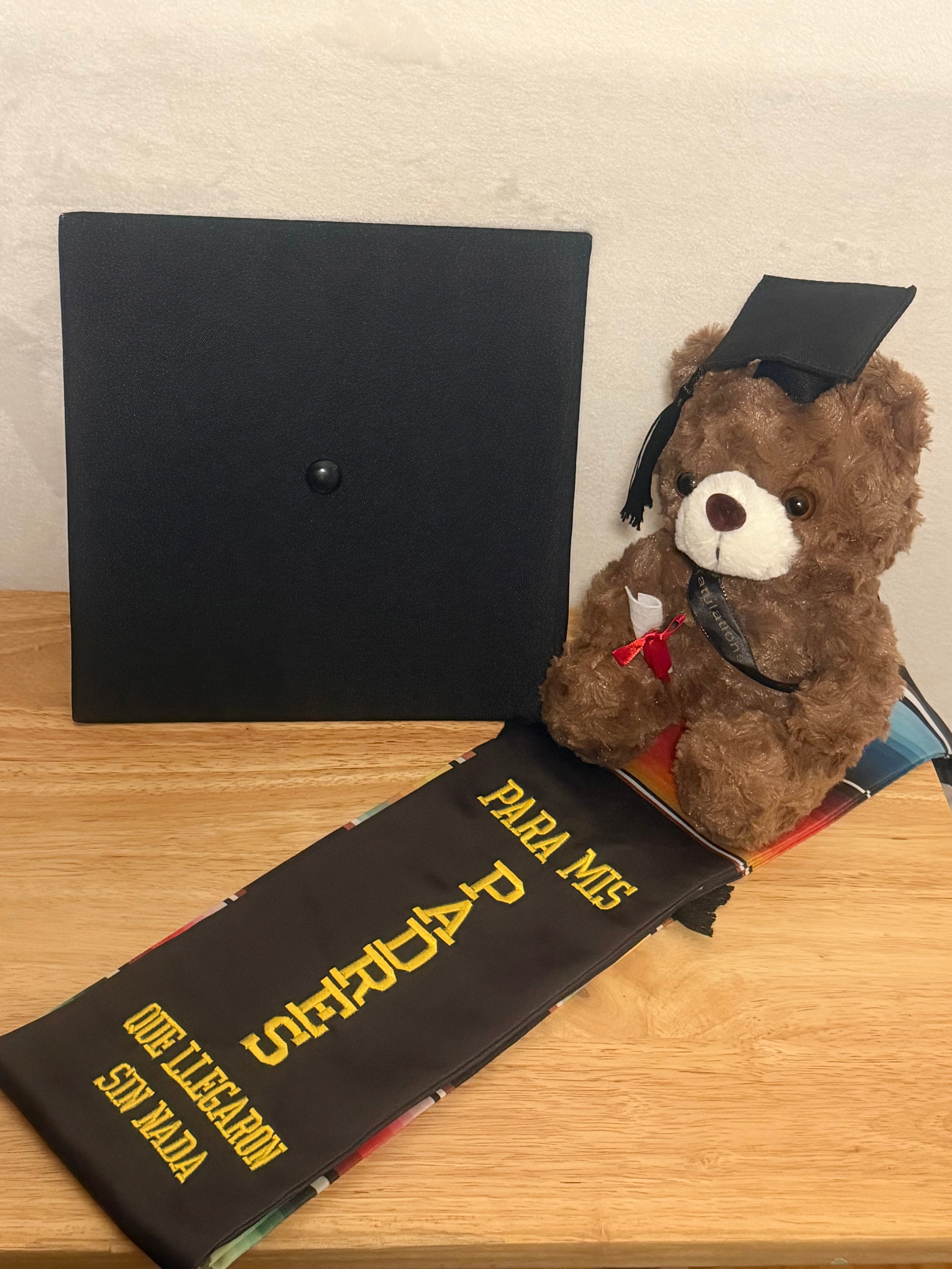 Para Mis Padres Graduation Stole