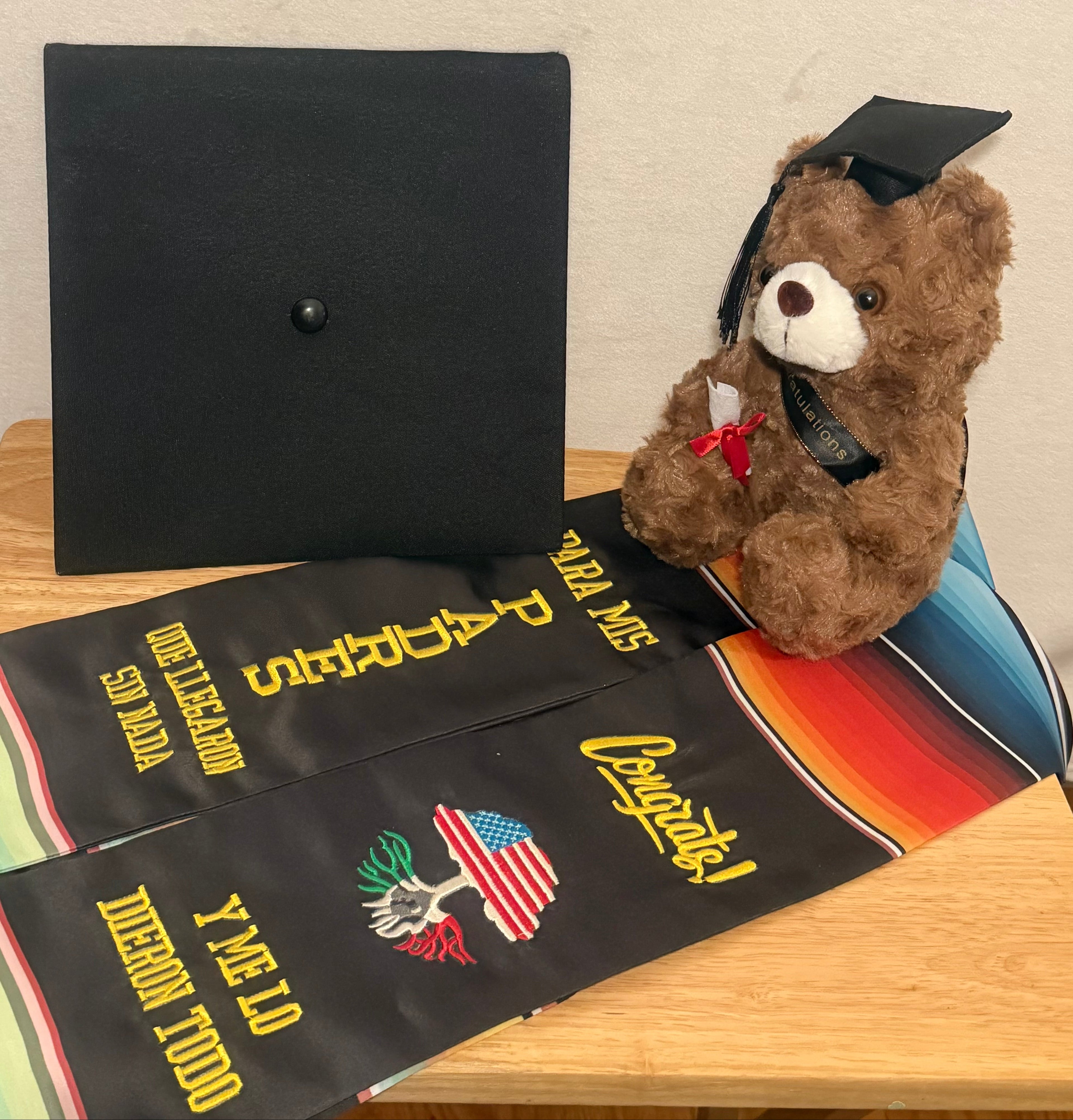 Para Mis Padres Graduation Stole